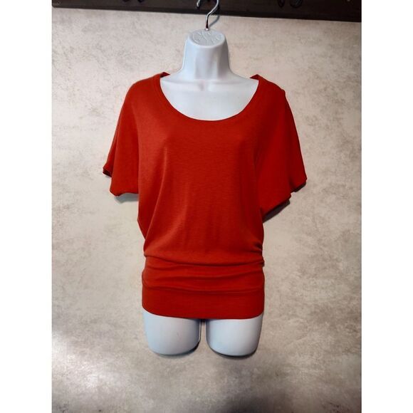 St. Tropez, batwinged loose fit Tshirt size small - Picture 1 of 3